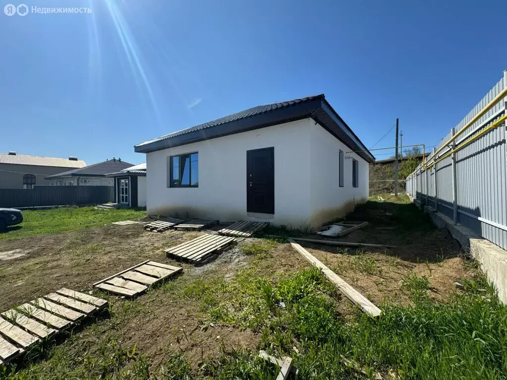 Дом в Саратов, Крайняя улица, 192 (100 м) - Фото 1