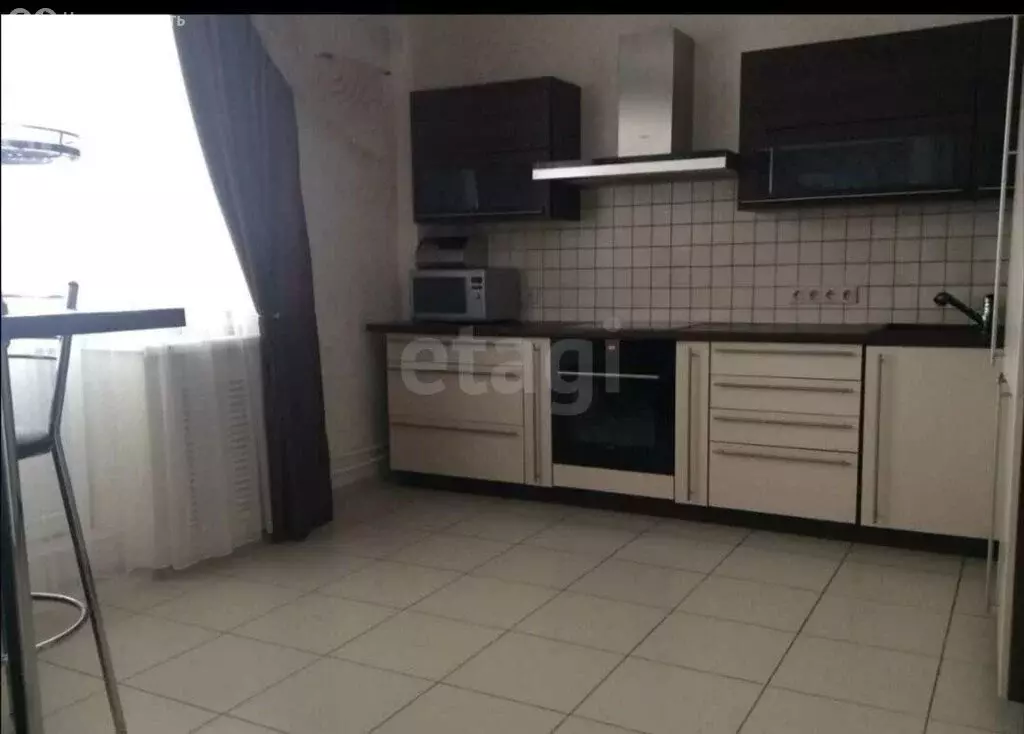 3-комнатная квартира: Нижний Новгород, улица Родионова, 165к3 (87 м) - Фото 1