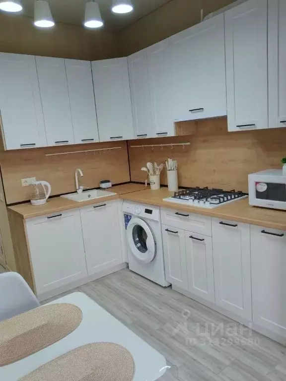 Дом в Краснодарский край, Ейск Октябрьская ул. (40 м) - Фото 1