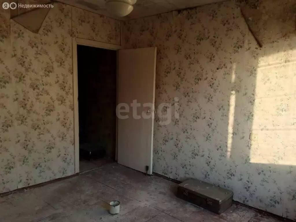 3-комнатная квартира: посёлок Миролюбие, Центральная улица, 13 (64.2 ... - Фото 1