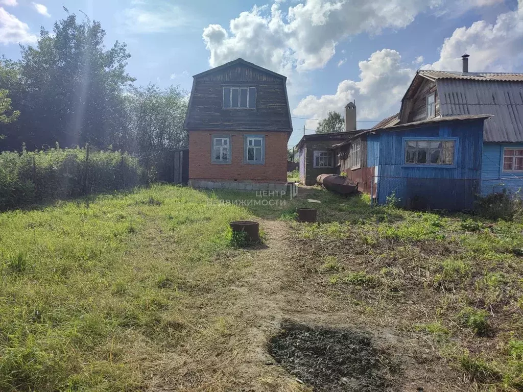 Дом в Татарстан, Верхнеуслонский район, Октябрьское с/пос, с. Матюшино ... - Фото 0