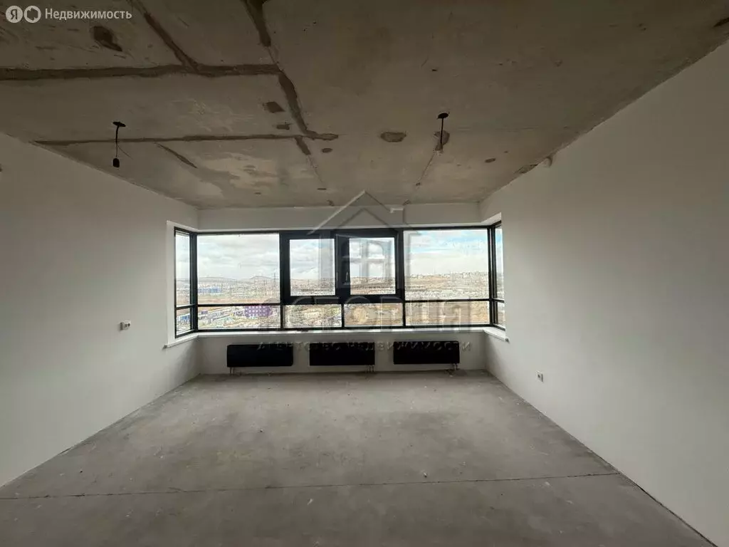 3-комнатная квартира: Красноярск, улица Петра Подзолкова, 15Бк3 (76.7 ... - Фото 1