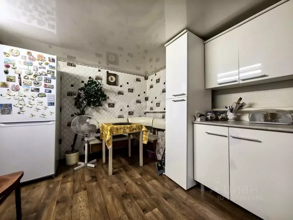 Дом в Краснодарский край, Ейск Краснодарская ул. (93 м) - Фото 1