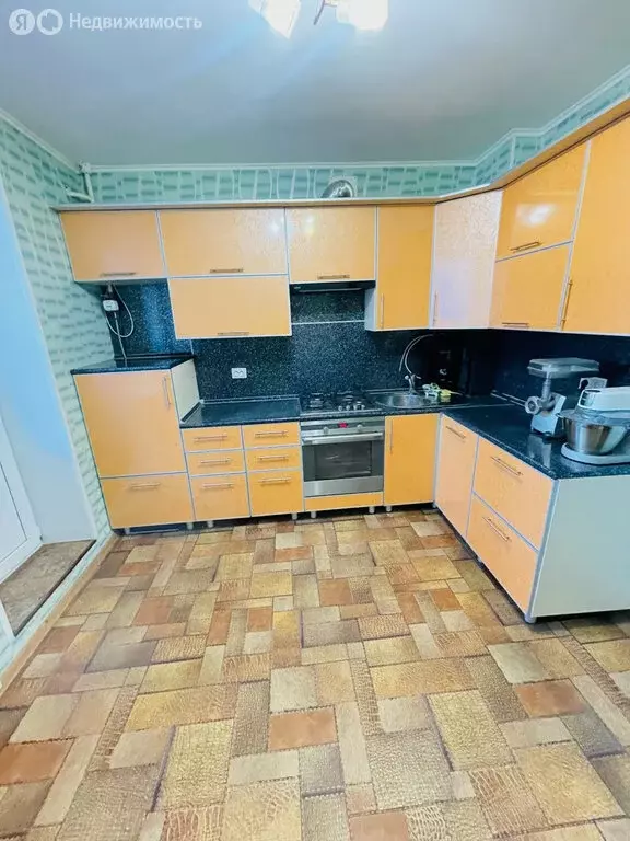 2-комнатная квартира: Стерлитамак, улица Артёма, 76 (56.7 м) - Фото 1