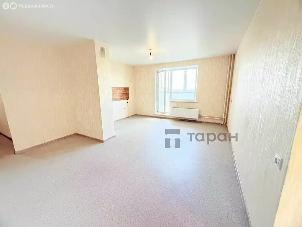 2-комнатная квартира: Челябинск, улица Генерала Мартынова, 2 (57.4 м) - Фото 0
