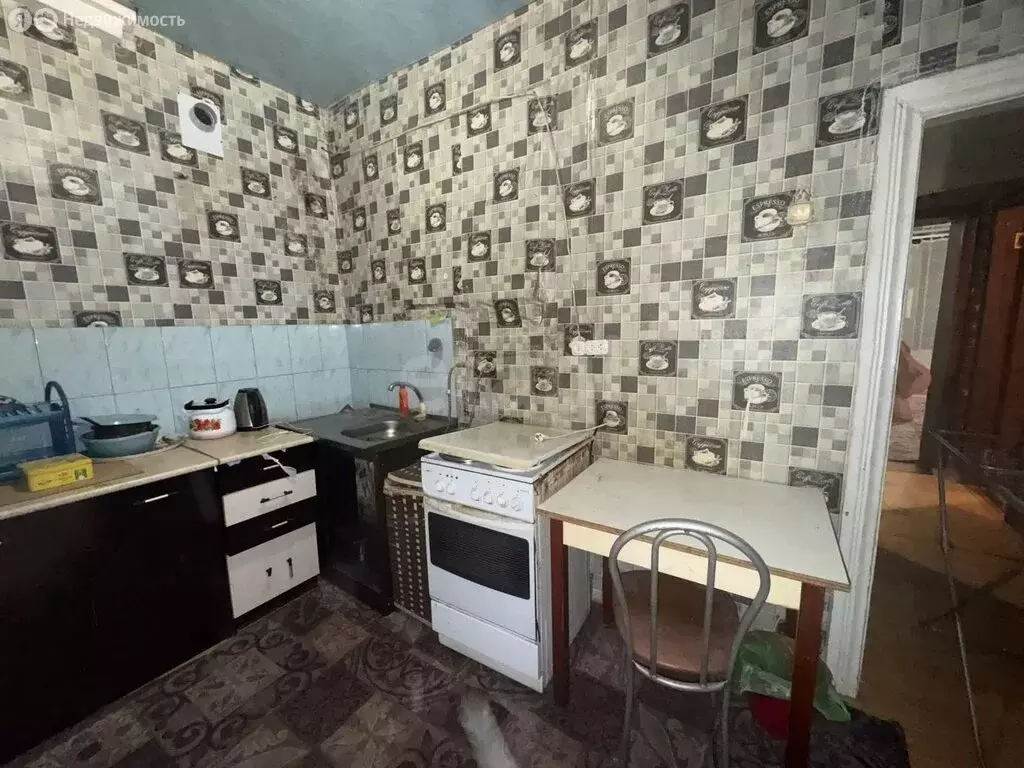 2-комнатная квартира: Нижний Тагил, улица Малышева, 9 (46 м) - Фото 1