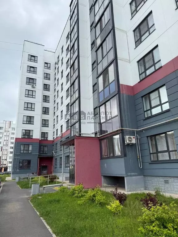 3-к кв. Новгородская область, Великий Новгород ул. Ворошилова, 21 ... - Фото 0