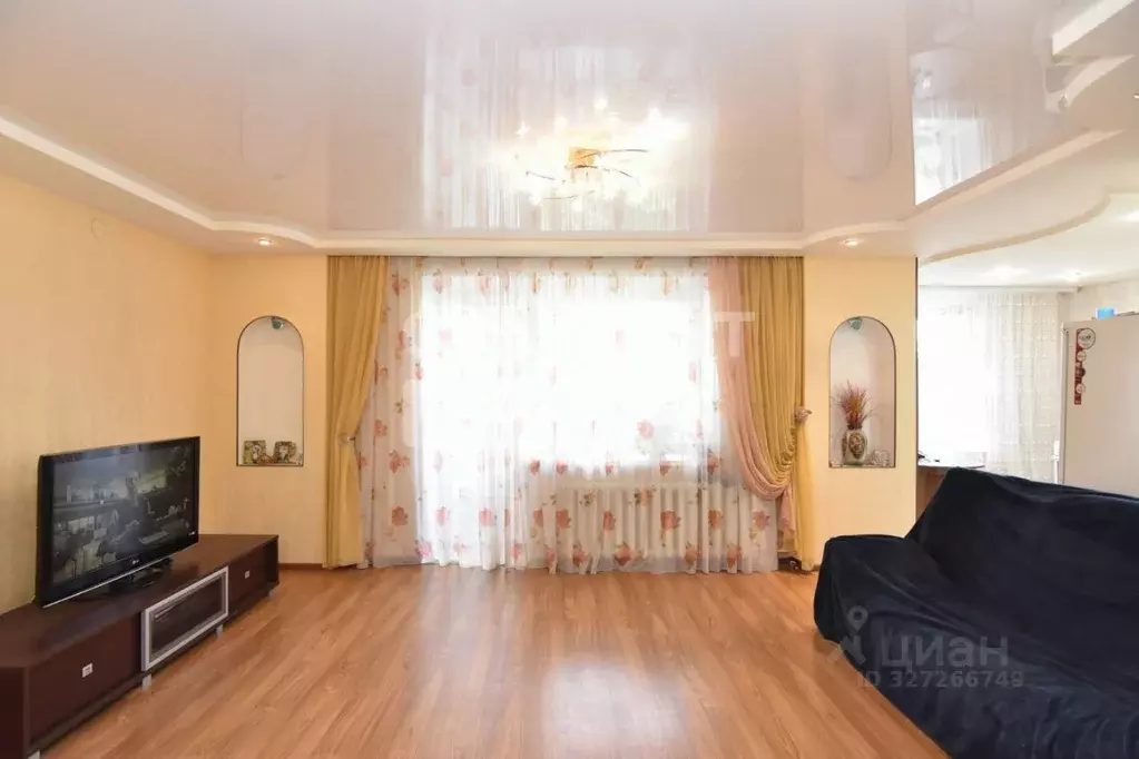 3-к кв. Кировская область, Киров ул. Свободы, 155 (62.9 м) - Фото 1