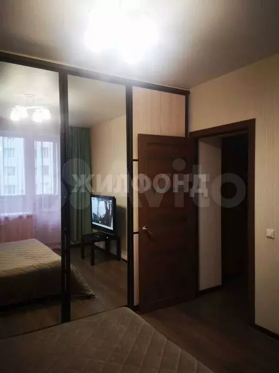 1-к. квартира, 60 м, 4/9 эт. - Фото 0