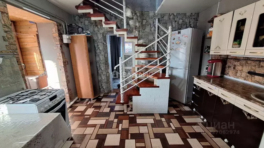 Дом в Алтайский край, Бийск ул. Чарльза Дарвина (90 м) - Фото 0