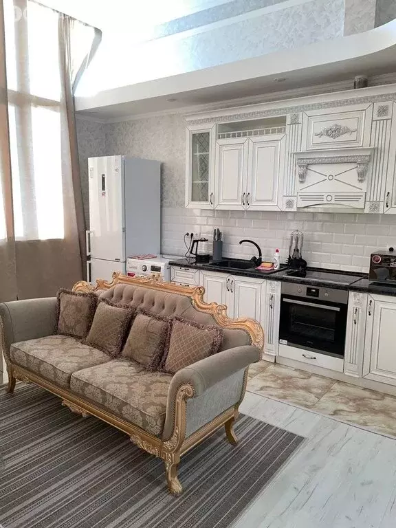 2-комнатная квартира: Адлер, улица Герцена, 3 (105 м) - Фото 1