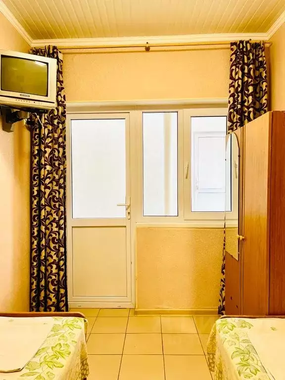 Комната Краснодарский край, Геленджик ул. Толстого, 42 - Фото 1