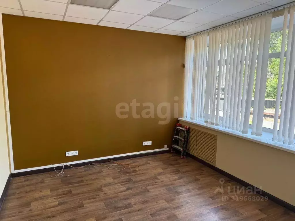 Офис в Башкортостан, Уфа ул. Цюрупы, 17к1 (37 м) - Фото 1