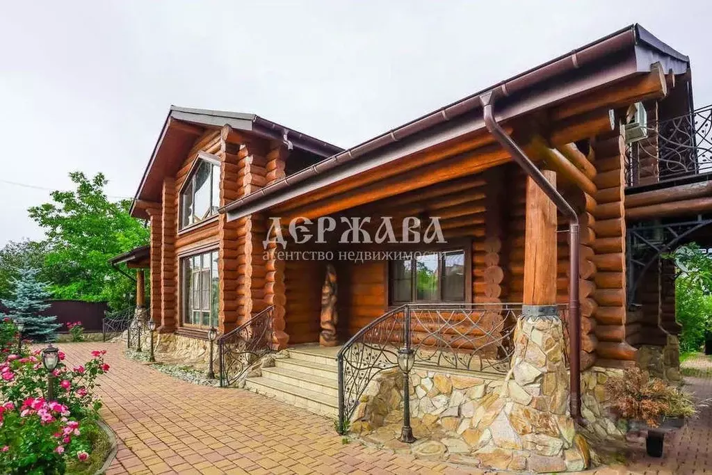 Коттедж в Белгородская область, Старый Оскол ул. Хмелева (222 м) - Фото 0