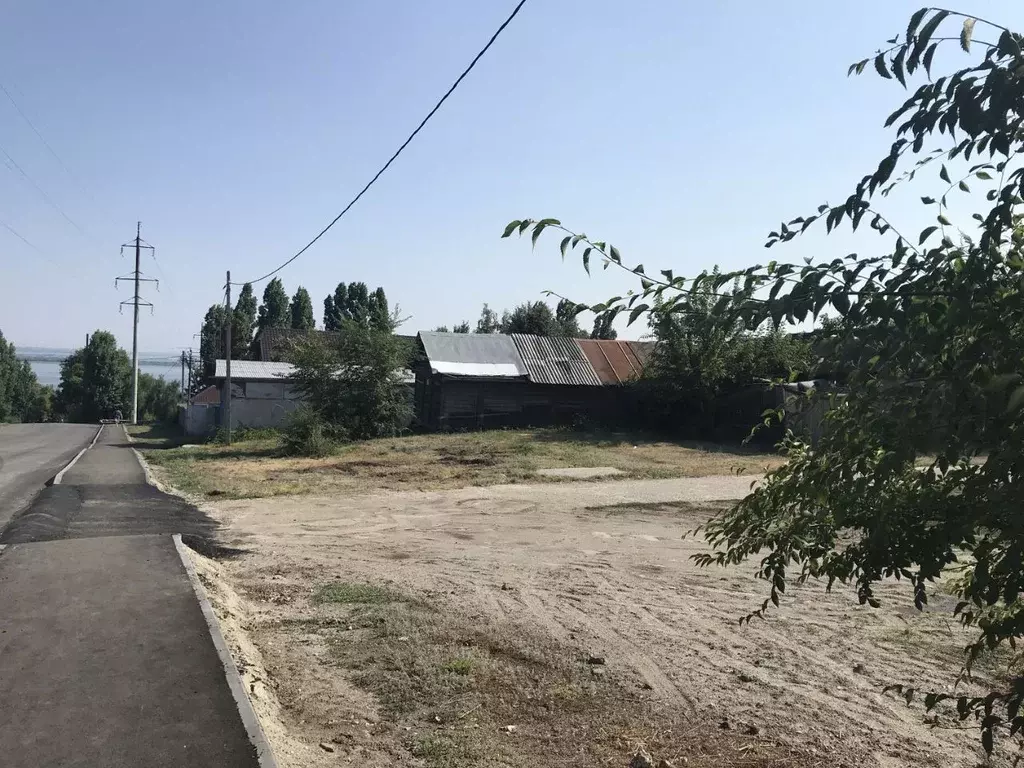 Участок в Саратовская область, пос. Красный Текстильщик ул. ... - Фото 1