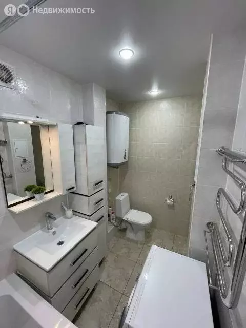 2-комнатная квартира: Киров, Социалистическая улица, 7 (58 м) - Фото 2