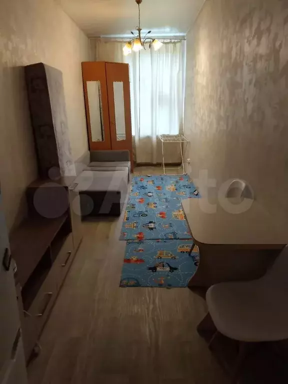 Комната 13 м в 4-к., 5/5 эт. - Фото 1