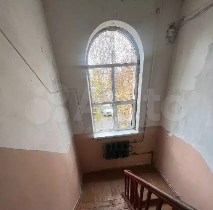Комната 36м в 4-к, 2/2эт. - Фото 1