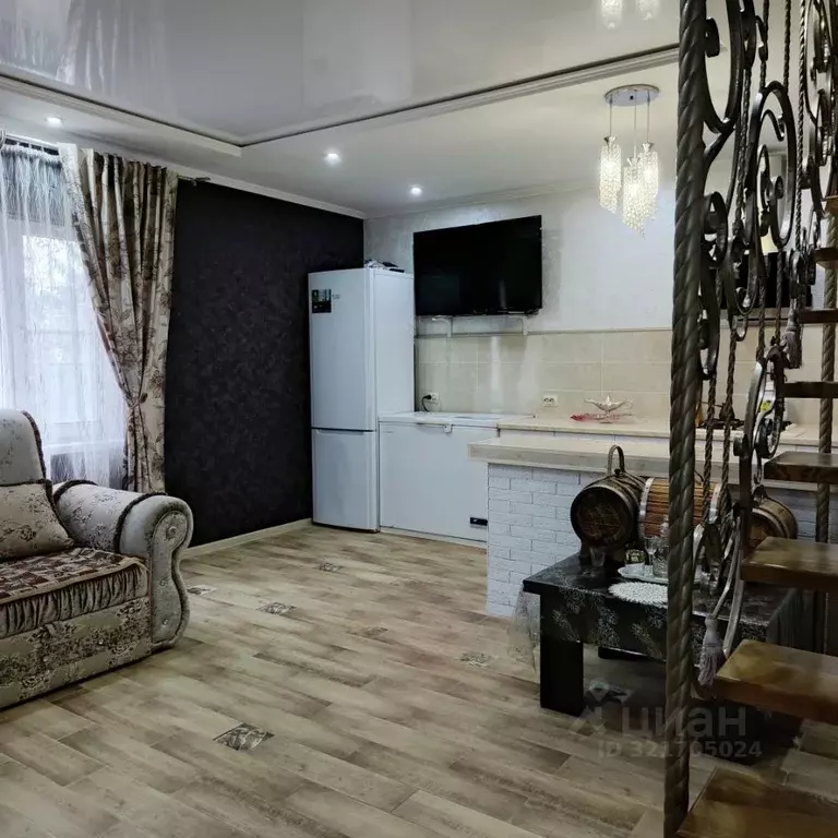 Дом в Астраханская область, Красноярский муниципальный округ, Буровик ... - Фото 1