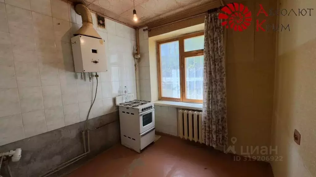 1-к кв. Крым, Феодосия ул. Караимская, 4 (31.2 м) - Фото 0