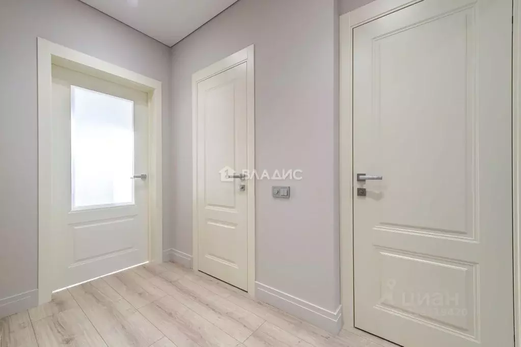 1-к кв. Ленинградская область, Гатчина Красносельское ш., 4А (46.3 м) - Фото 1