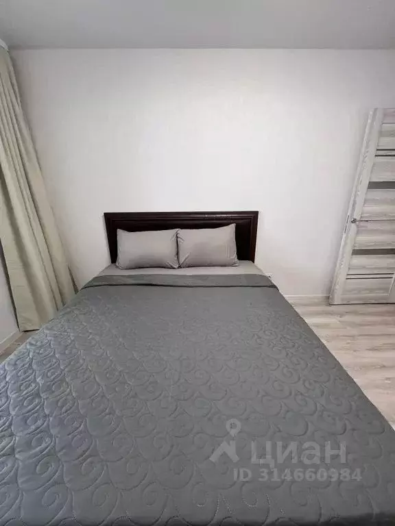 1-к кв. Удмуртия, Ижевск Молодежная ул., 107В (40.0 м) - Фото 1