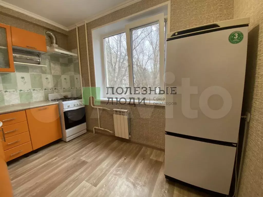 3-к. квартира, 60 м, 4/10 эт. - Фото 1