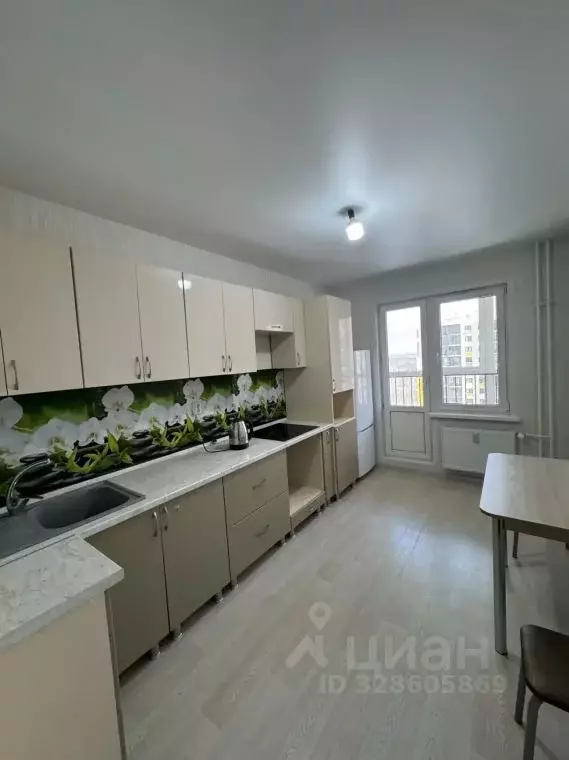 1-к кв. Татарстан, Зеленодольск просп. Строителей, 8 (43.0 м) - Фото 1