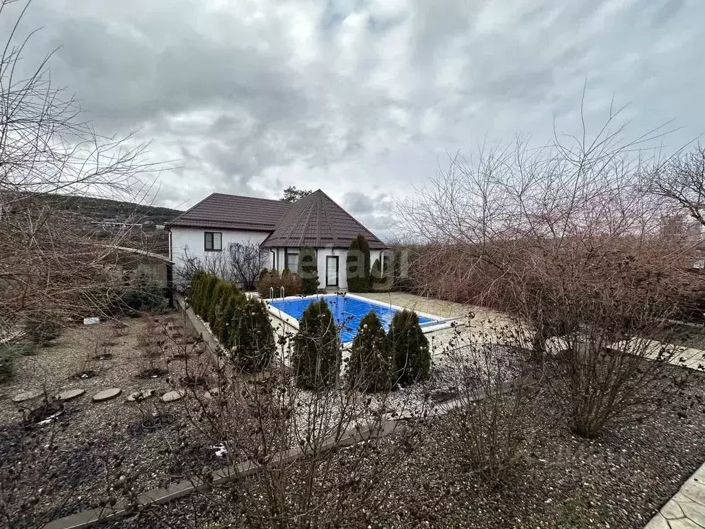 Дом в Краснодарский край, Новороссийск городской округ, пос. ... - Фото 1