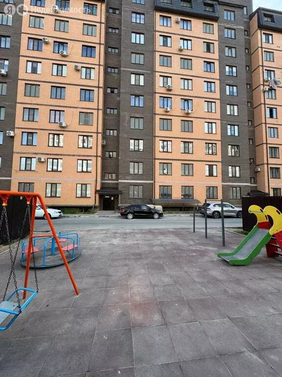 2-комнатная квартира: Каспийск, Европейская улица, 1 (75 м) - Фото 0