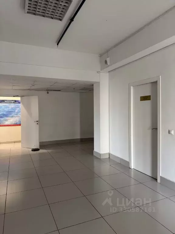 Помещение свободного назначения в Саха (Якутия), Якутск ул. Пояркова, ... - Фото 2