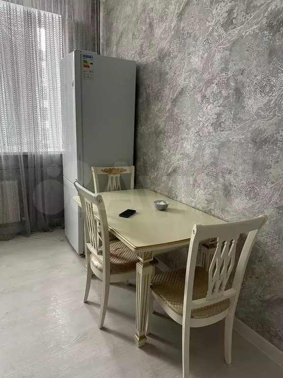 1-к. квартира, 50 м, 8/10 эт. - Фото 1