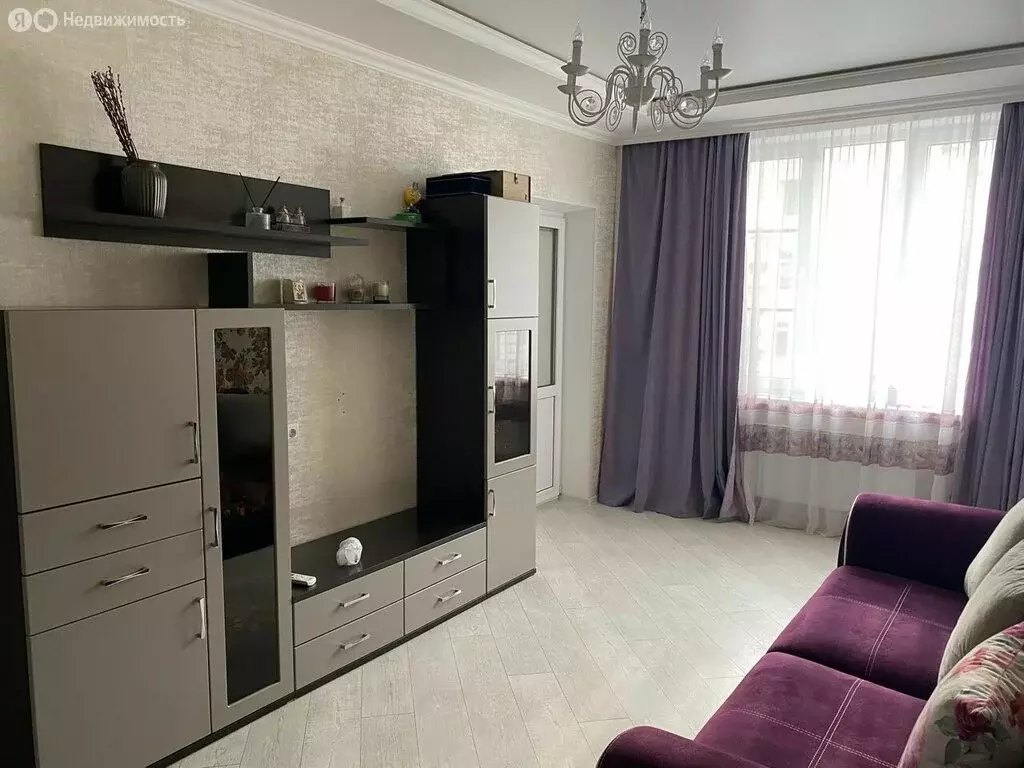 1-комнатная квартира: Краснодар, улица Селезнёва, 4 (40 м) - Фото 0