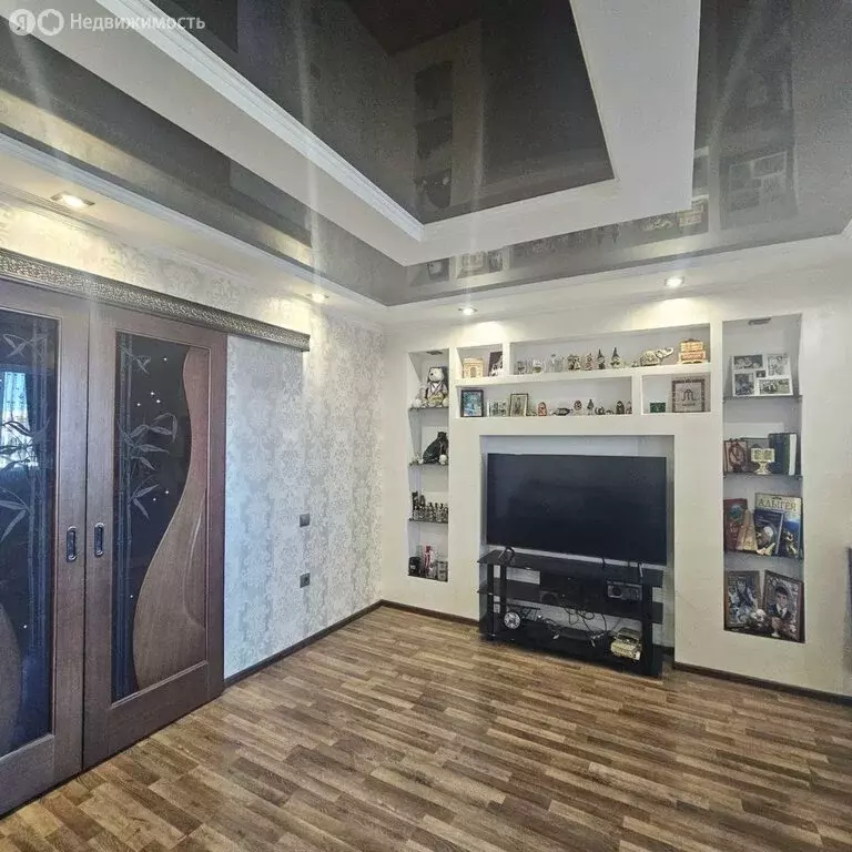 3-комнатная квартира: Майкоп, улица 12 Марта, 152 (65 м) - Фото 2