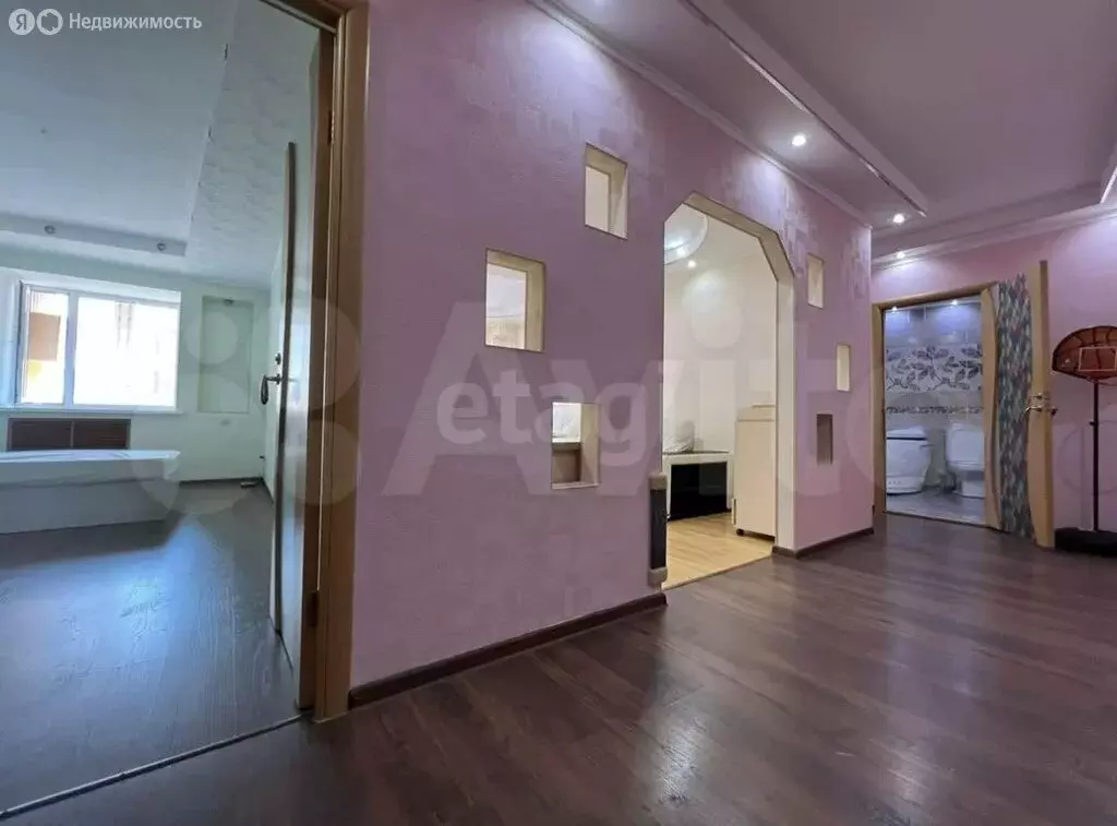 2-комнатная квартира: Пермь, улица Мира, 11 (67 м) - Фото 1