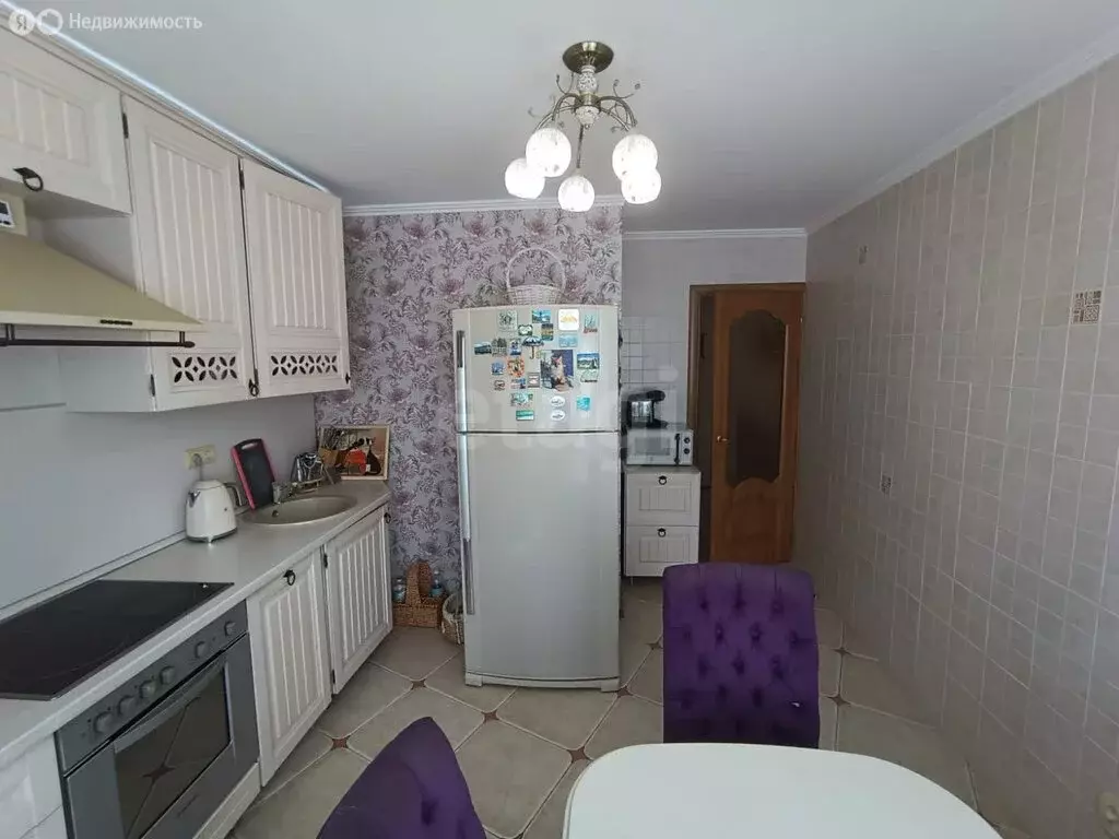 3-комнатная квартира: Белгород, улица Щорса, 48 (84.2 м) - Фото 1