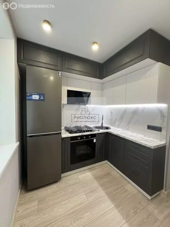 3-комнатная квартира: Магнитогорск, Вокзальная улица, 126/1 (60 м) - Фото 0