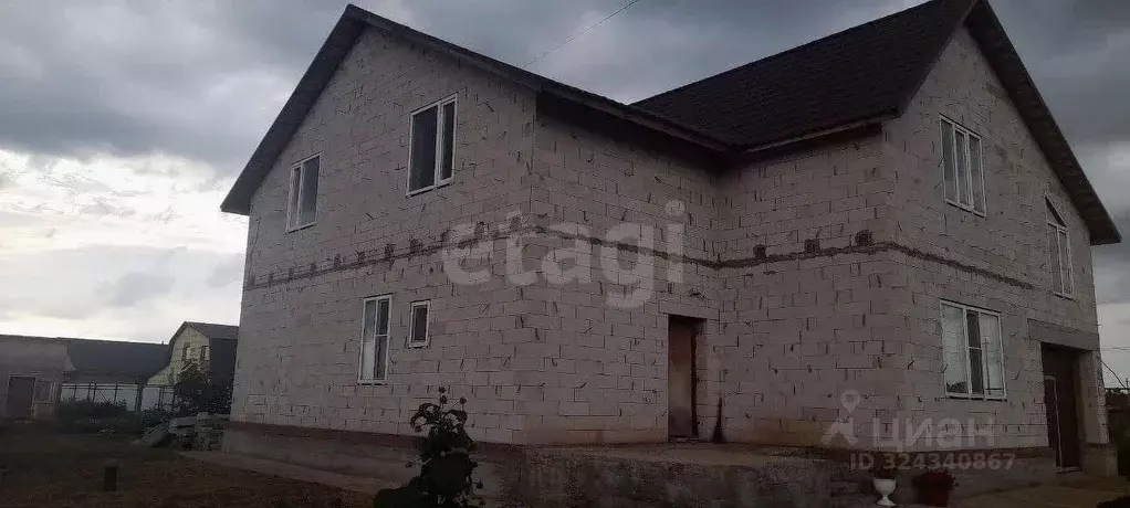 Дом в Оренбургская область, Саракташский район, с. Черкассы Школьная ... - Фото 1