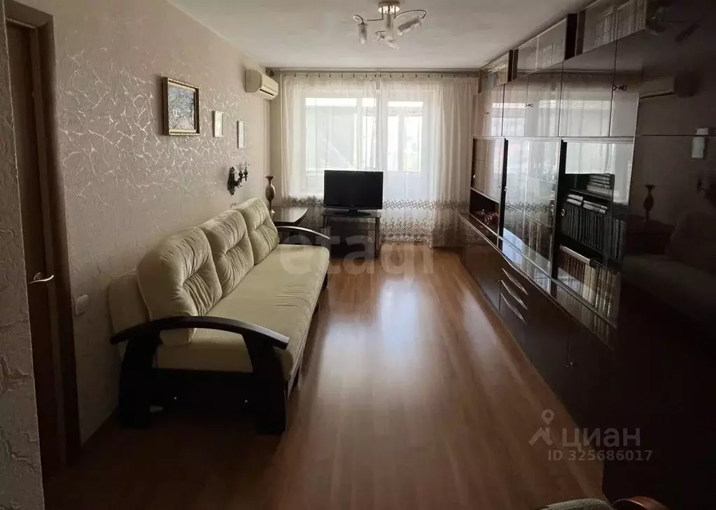 3-к кв. Крым, Феодосия ул. Караимская, 4 (50.9 м) - Фото 1