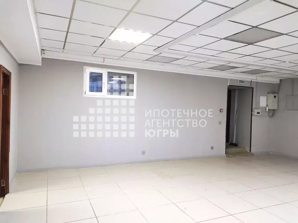 Помещение свободного назначения в Ханты-Мансийский АО, Ханты-Мансийск ... - Фото 1