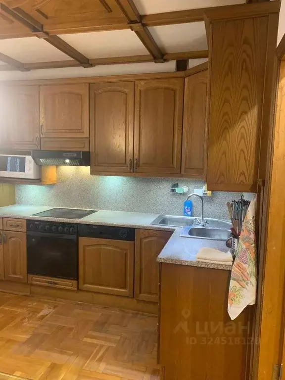 3-к кв. Волгоградская область, Волгоград ул. Маршала Чуйкова, 37 ... - Фото 2