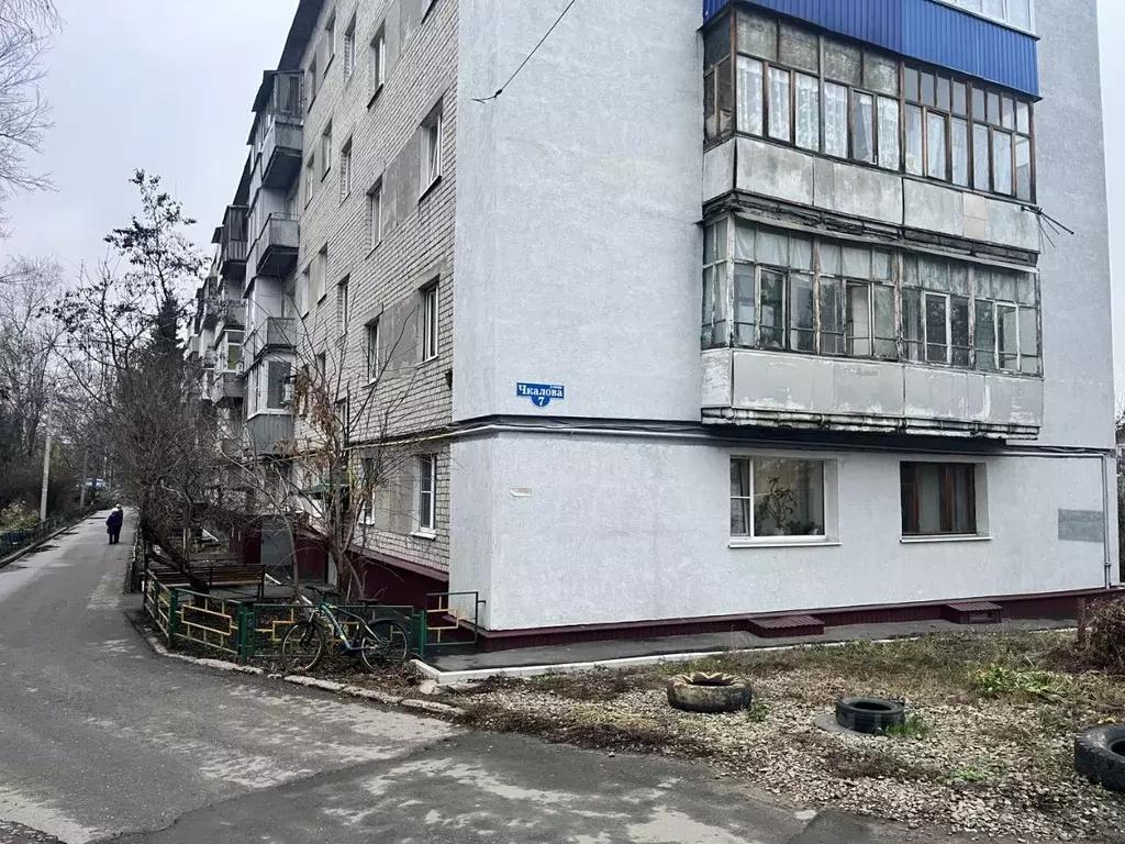 3-к кв. Пензенская область, Пенза ул. Чкалова, 7 (49.6 м) - Фото 1