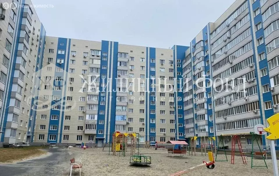 3-комнатная квартира: Курск, Хуторская улица, 4 (96 м) - Фото 1