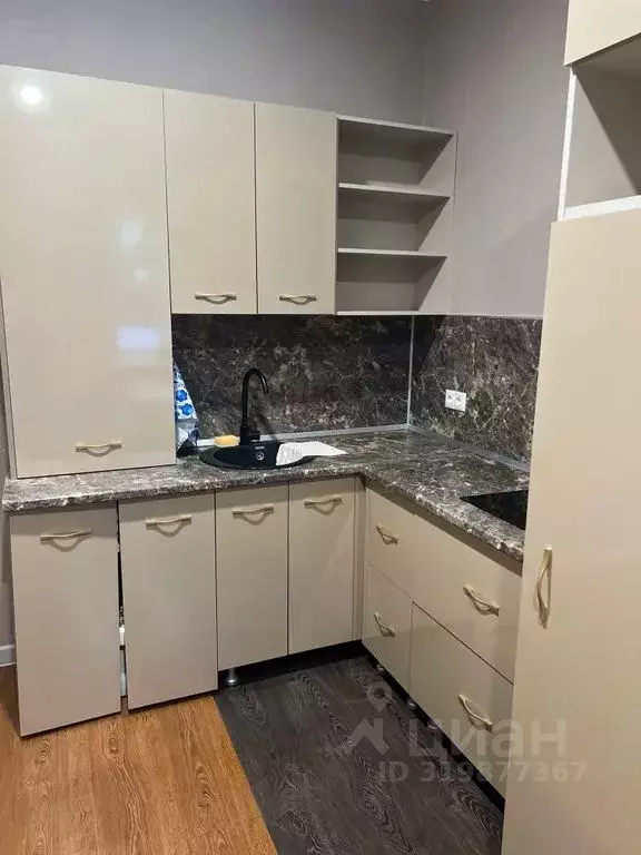 Студия Северная Осетия, Владикавказ ул. Маяковского, 24 (40.0 м) - Фото 1