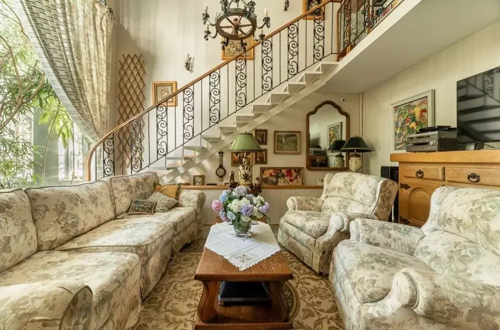 Дом в Ростовская область, Ростов-на-Дону Стабильная ул., 12 (208 м) - Фото 1