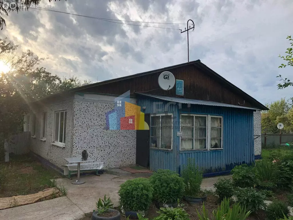 Дом в посёлок Авангард, Советская улица, 17 (70 м) - Фото 0