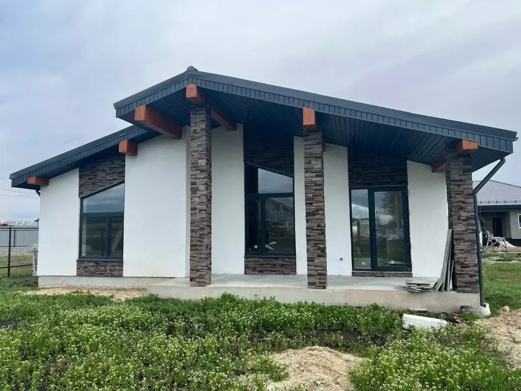 Коттедж в Свердловская область, Сысертский муниципальный округ, с. ... - Фото 1