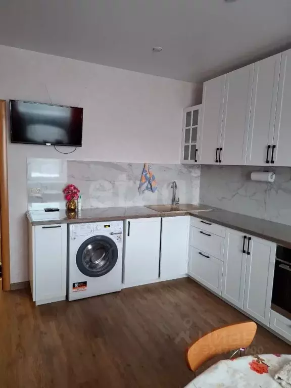 1-к кв. Тюменская область, Тюмень Новгородская ул., 14 (45.0 м) - Фото 2