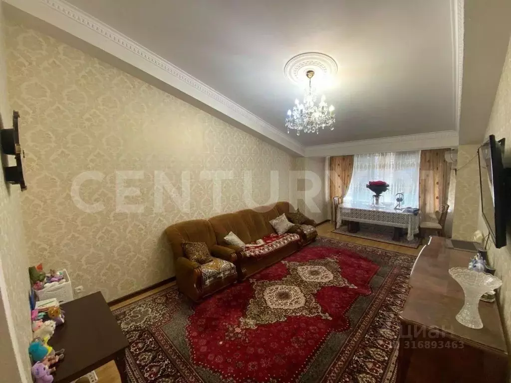 2-к кв. Дагестан, Махачкала ул. Абубакарова, 106Б (82.0 м) - Фото 0