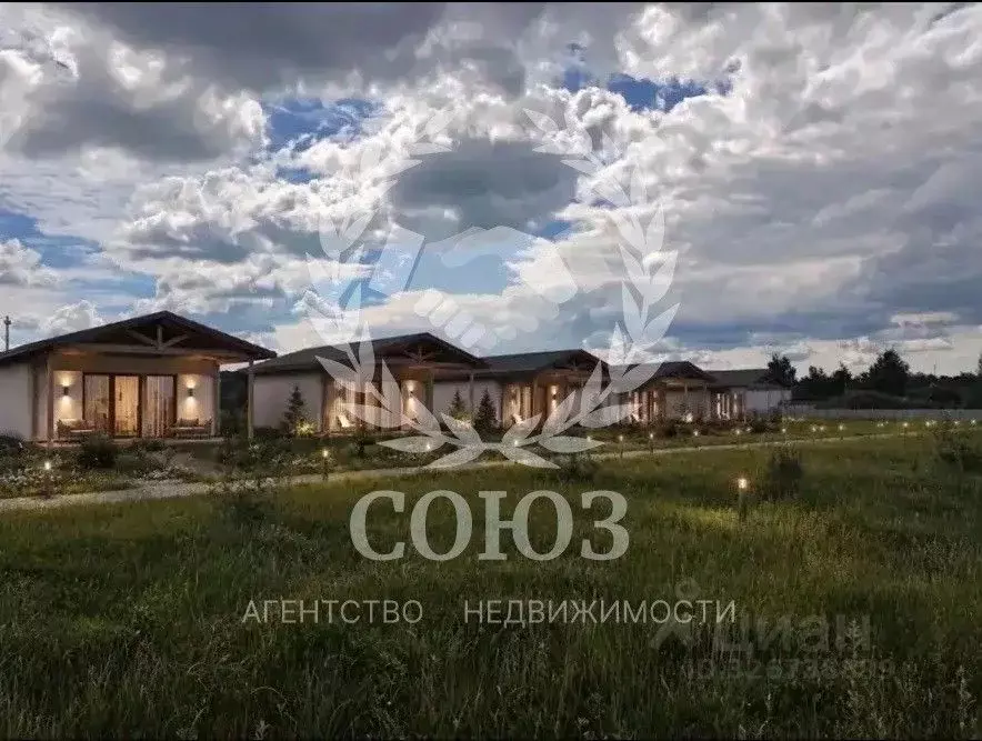 Участок в Калужская область, Боровский муниципальный округ, д. Комлево ... - Фото 1